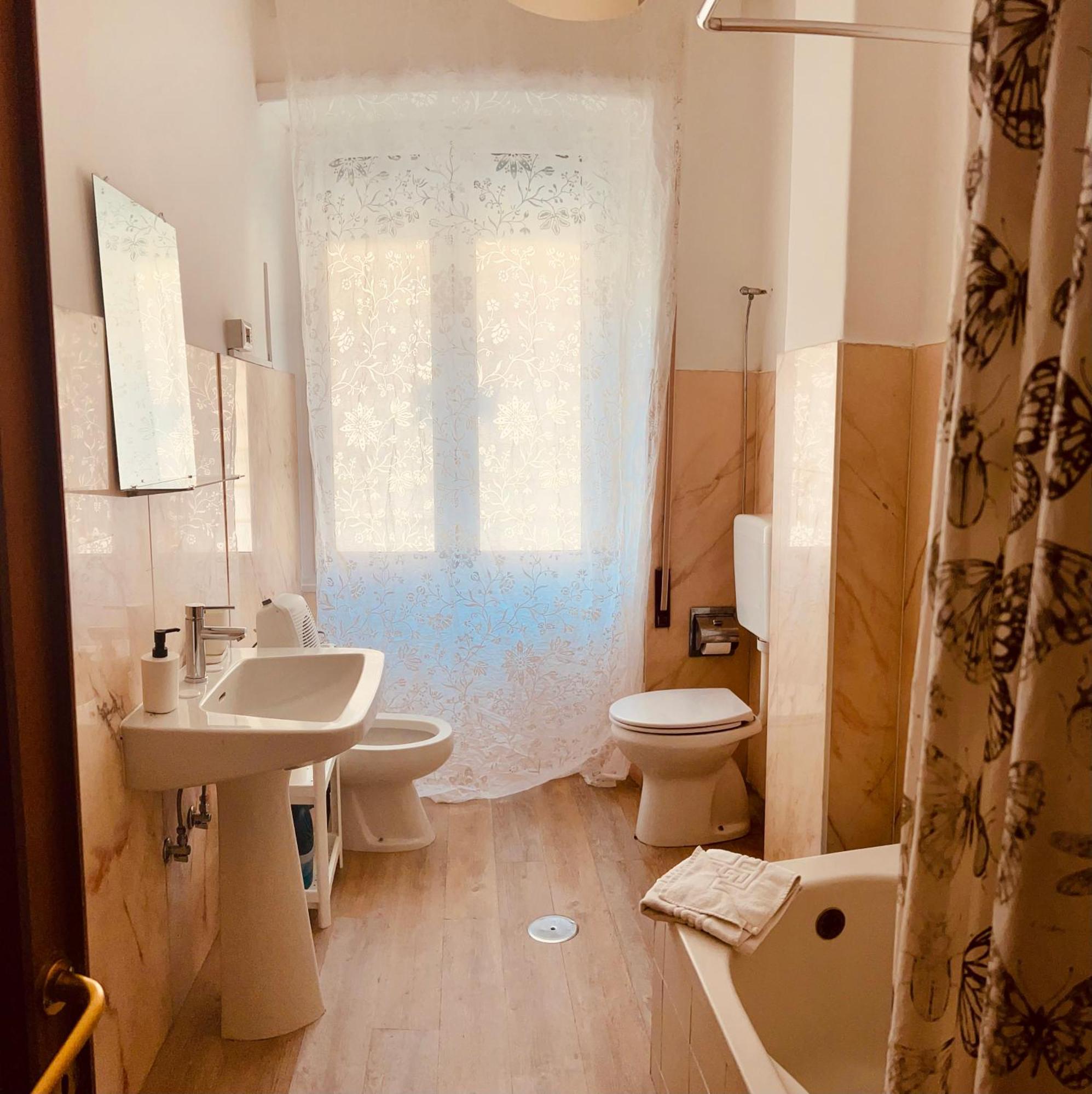 A Casa Di Bi Hotel Rome Luaran gambar